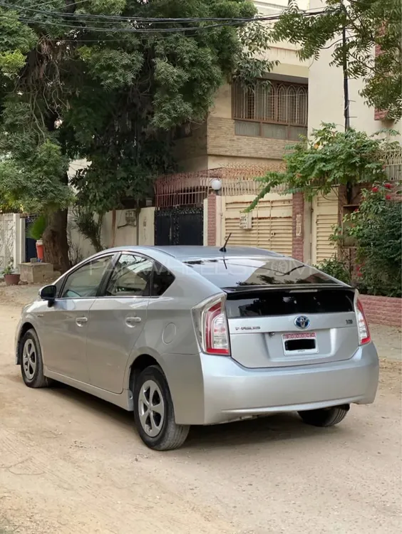 Toyota Prius 2012 for Sale in Karachi Toyota Prius 2012 for Sale in Karachi Image-7