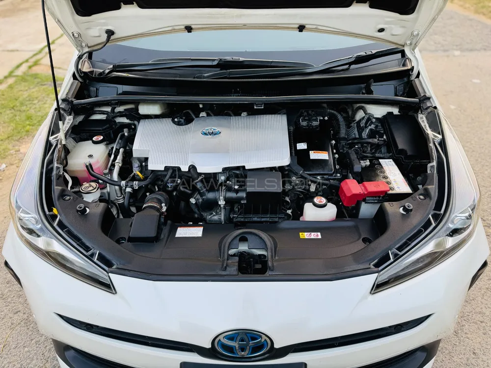 Toyota Prius 2020 for Sale in Peshawar Toyota Prius 2020 for Sale in Peshawar Image-18