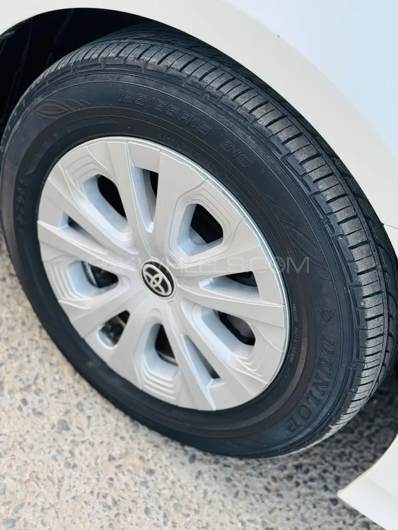 Toyota Prius 2020 for Sale in Peshawar Toyota Prius 2020 for Sale in Peshawar Image-17