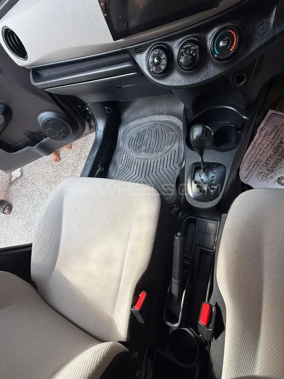 Toyota Vitz 2013 for Sale in Sargodha Toyota Vitz 2013 for Sale in Sargodha Image-14
