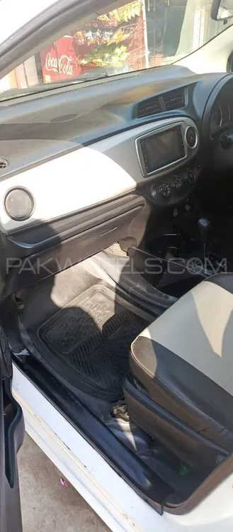 Toyota Vitz 2013 for Sale in Rawalpindi Toyota Vitz 2013 for Sale in Rawalpindi Image-9