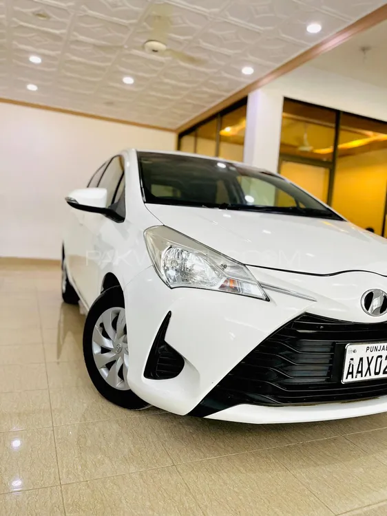 Toyota Vitz 2017 for Sale in Bahawalpur Toyota Vitz 2017 for Sale in Bahawalpur Image-4