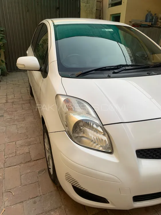 Toyota Vitz 2010 for Sale in Mardan Toyota Vitz 2010 for Sale in Mardan Image-2