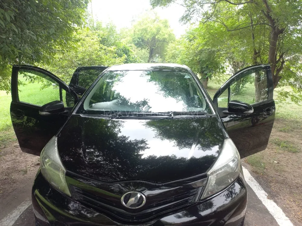 Toyota Vitz 2011 for Sale in Jhelum Toyota Vitz 2011 for Sale in Jhelum Image-5