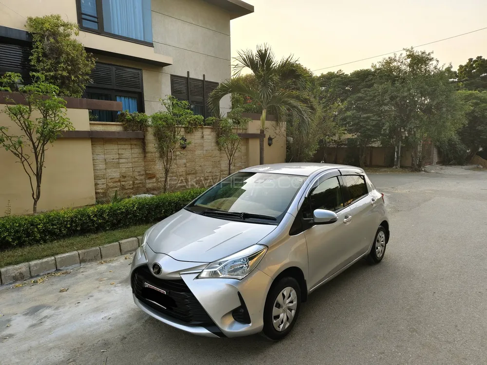 Toyota Vitz 2019 for Sale in Karachi Image-1