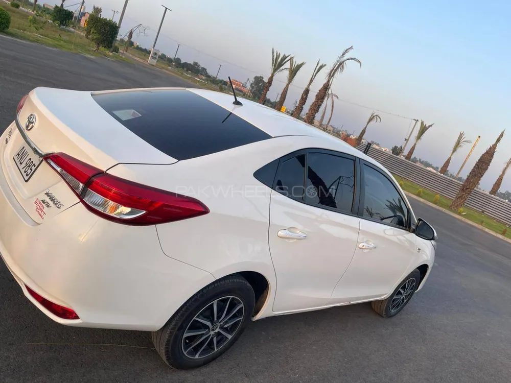 Toyota Yaris Sedan 2023 for Sale in Gujranwala Toyota Yaris Sedan 2023 for Sale in Gujranwala Image-2