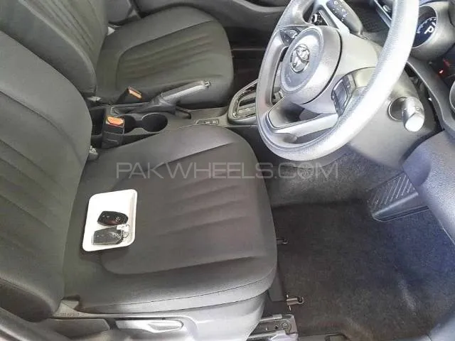 ٹویوٹا یارس ہیچ بیک 2021 for Sale in کراچی ٹویوٹا یارس ہیچ بیک 2021 for Sale in کراچی Image-7