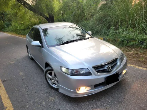 Honda Accord CL9 2003