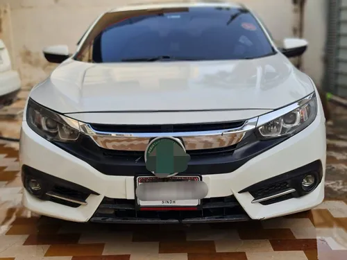 Honda Civic Oriel 1.8 i-VTEC CVT 2016
