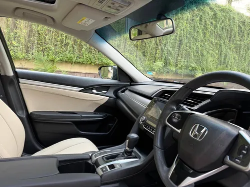Honda Civic Oriel 1.8 i-VTEC CVT 2019