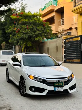Honda Civic Oriel 1.8 i-VTEC CVT 2019