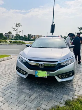 Honda Civic Oriel 1.8 i-VTEC CVT 2019
