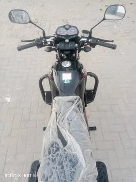 Suzuki GR 150 2025