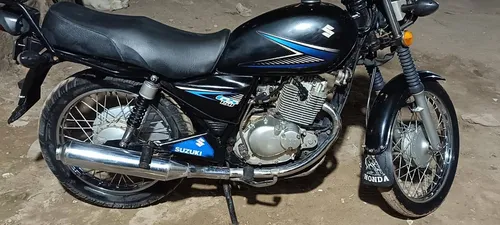 Suzuki GS 150 2014