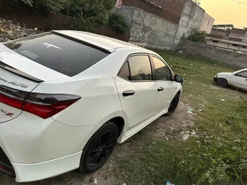 Toyota Corolla Altis 1.6 X CVT-i 2023