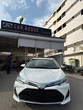 Toyota Corolla Altis Grande CVT-i 1.8 2018