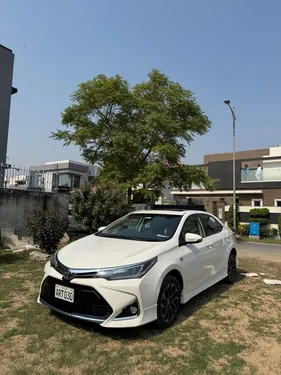 Toyota Corolla Altis Grande X CVT-i 1.8 Beige Interior 2023