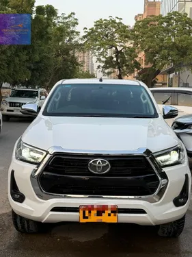 Toyota Hilux Revo V Automatic 2.8 2022
