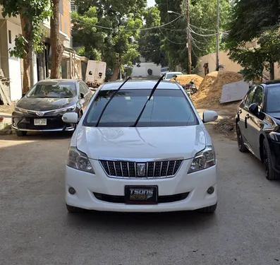 Toyota Premio F L Package 1.5 2012