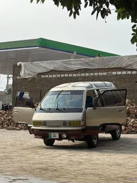 Toyota Town Ace 1986