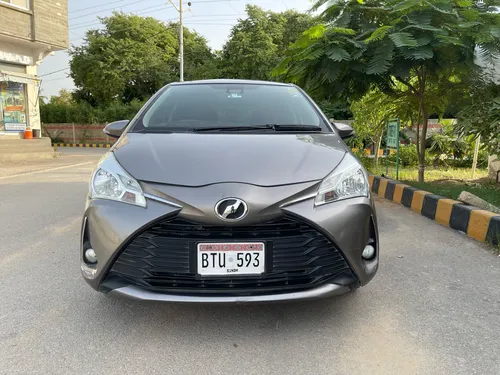 Toyota Vitz F 1.0 2018