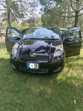 Toyota Vitz F 1.3 2009