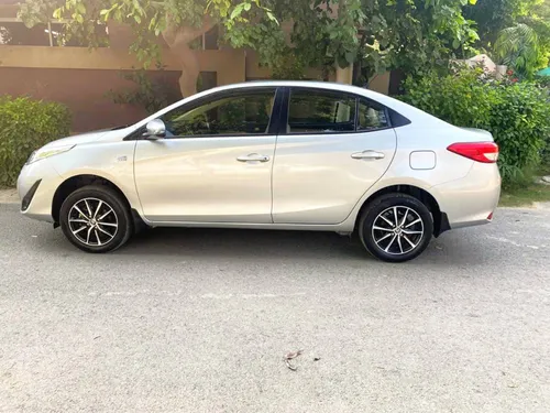 Toyota Yaris Sedan ATIV CVT 1.3 2021
