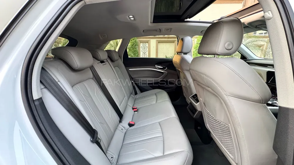 Audi e-tron 2020 for Sale in Lahore Audi e-tron 2020 for Sale in Lahore Image-13