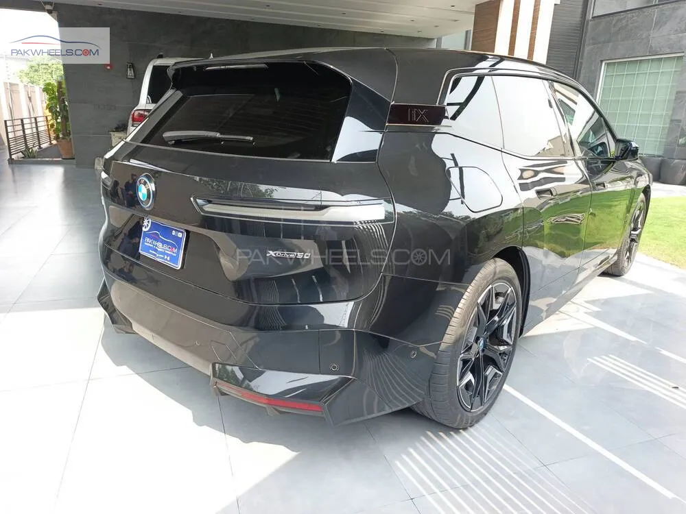 BMW iX 2023 for Sale in Lahore BMW iX 2023 for Sale in Lahore Image-3