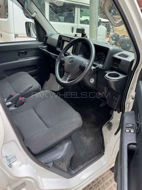 Daihatsu Hijet 2020 for Sale in Karachi Daihatsu Hijet 2020 for Sale in Karachi Image-4