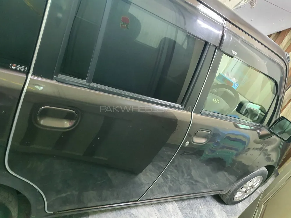 Daihatsu Move Conte 2016 for Sale in Lahore Daihatsu Move Conte 2016 for Sale in Lahore Image-2