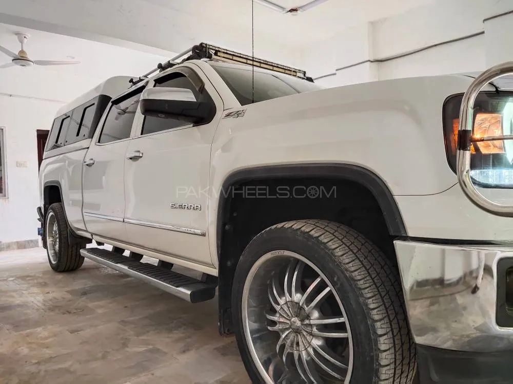 GMC Sierra 2014 for Sale in Islamabad GMC Sierra 2014 for Sale in Islamabad Image-3