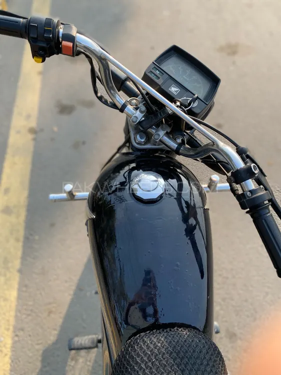 Honda CD 70 2013 for Sale Honda CD 70 2013 for Sale Image-2