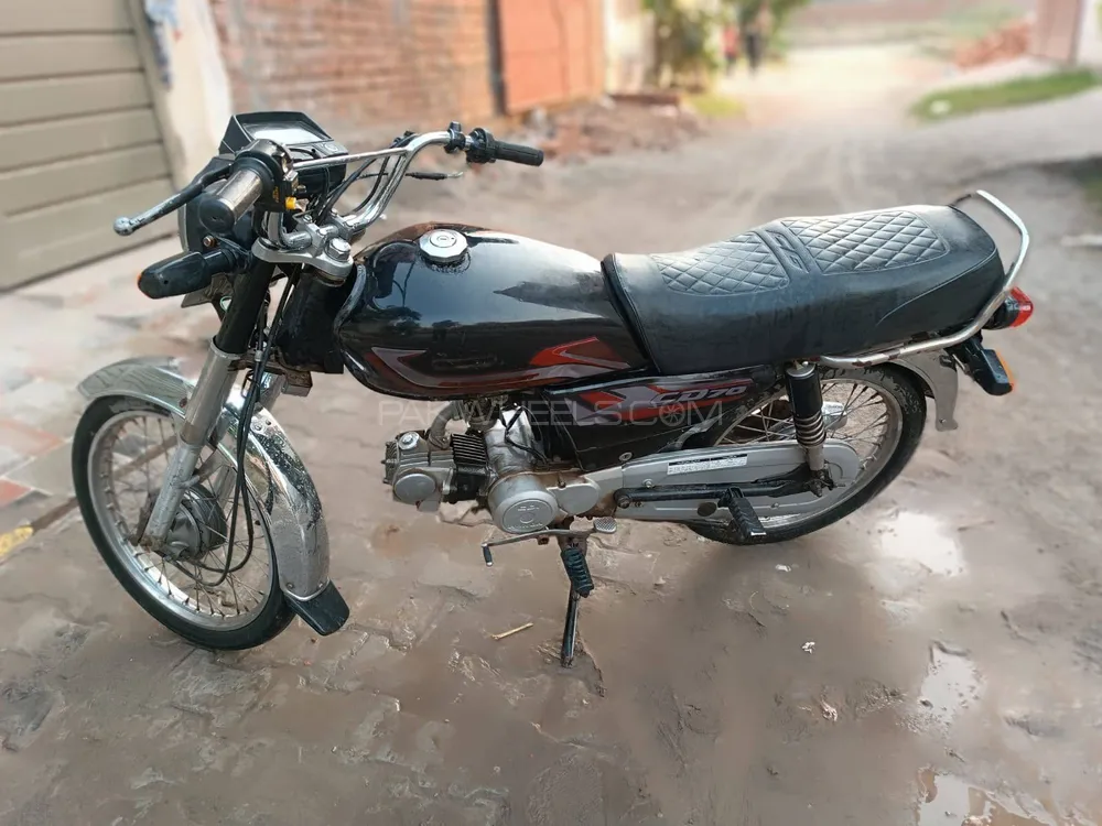 Honda CD 70 2017 for Sale Honda CD 70 2017 for Sale Image-4