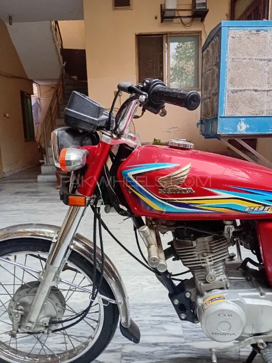 Honda CG 125 2017 for Sale Honda CG 125 2017 for Sale Image-3