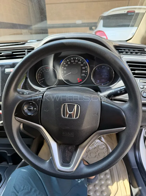 Honda City 2021 for Sale in Bahawalpur Honda City 2021 for Sale in Bahawalpur Image-13