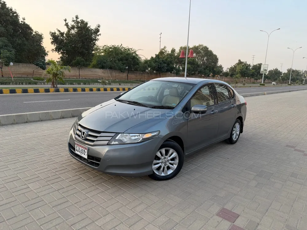 Honda City 2013 for Sale in Karachi Honda City 2013 for Sale in Karachi Image-2