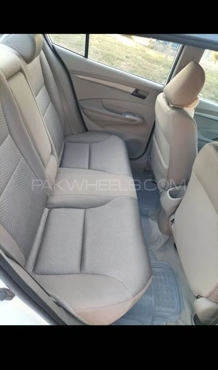 Honda City 2014 for Sale in Rawalpindi Honda City 2014 for Sale in Rawalpindi Image-9