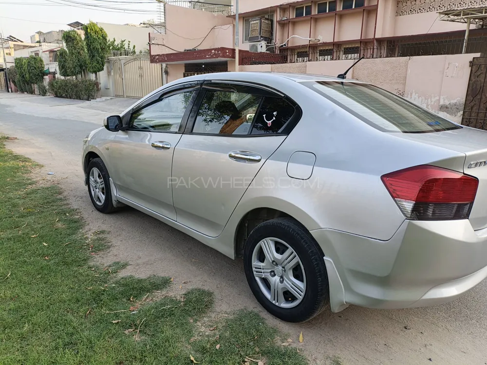 Honda City 2010 for Sale in Bahawalpur Honda City 2010 for Sale in Bahawalpur Image-4