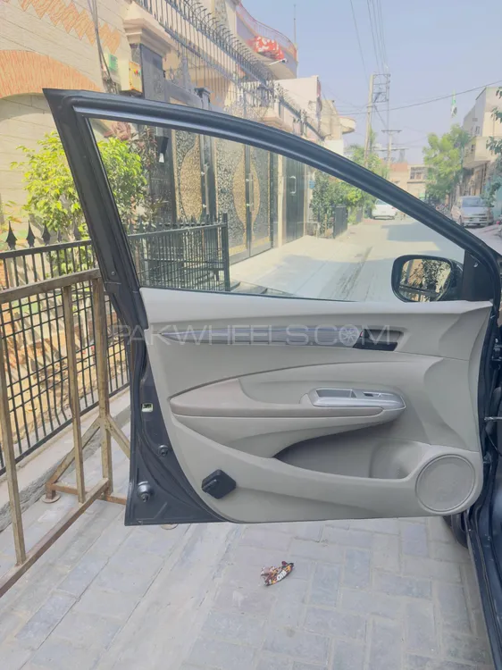 Honda City 2019 for Sale in Faisalabad Honda City 2019 for Sale in Faisalabad Image-14