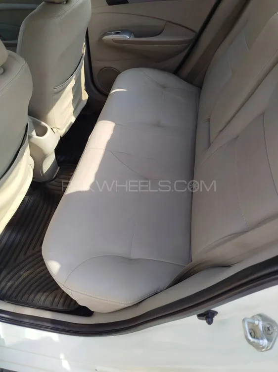 Honda City 2018 for Sale in Peshawar Honda City 2018 for Sale in Peshawar Image-9