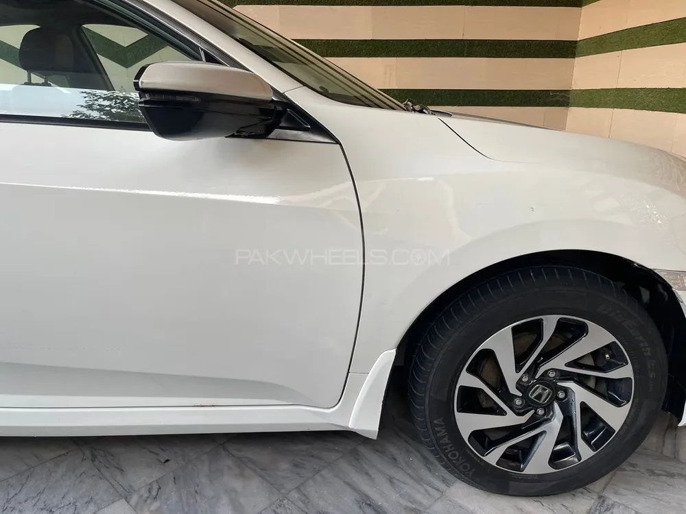 Honda Civic 2018 for Sale in Faisalabad Honda Civic 2018 for Sale in Faisalabad Image-10