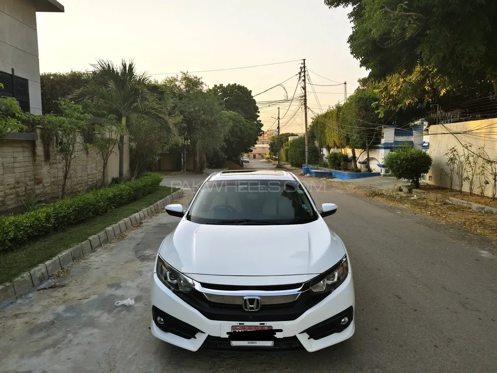 Honda Civic 2018 for Sale in Karachi Honda Civic 2018 for Sale in Karachi Image-2