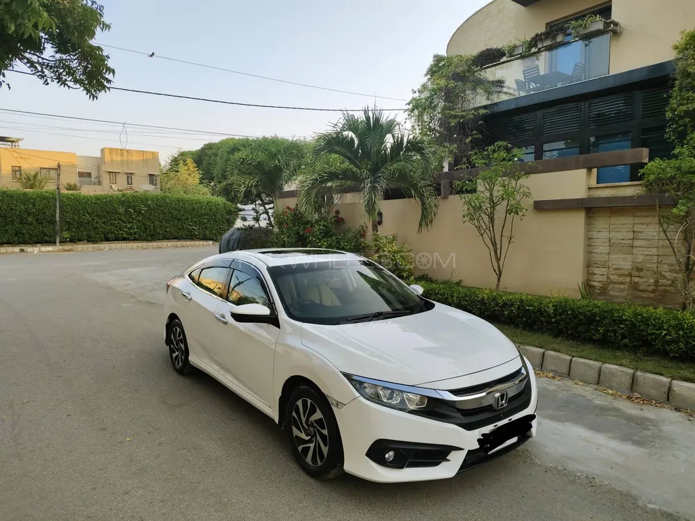 Honda Civic 2018 for Sale in Karachi Honda Civic 2018 for Sale in Karachi Image-3