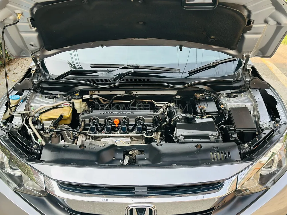 Honda Civic 2018 for Sale in Lahore Honda Civic 2018 for Sale in Lahore Image-9