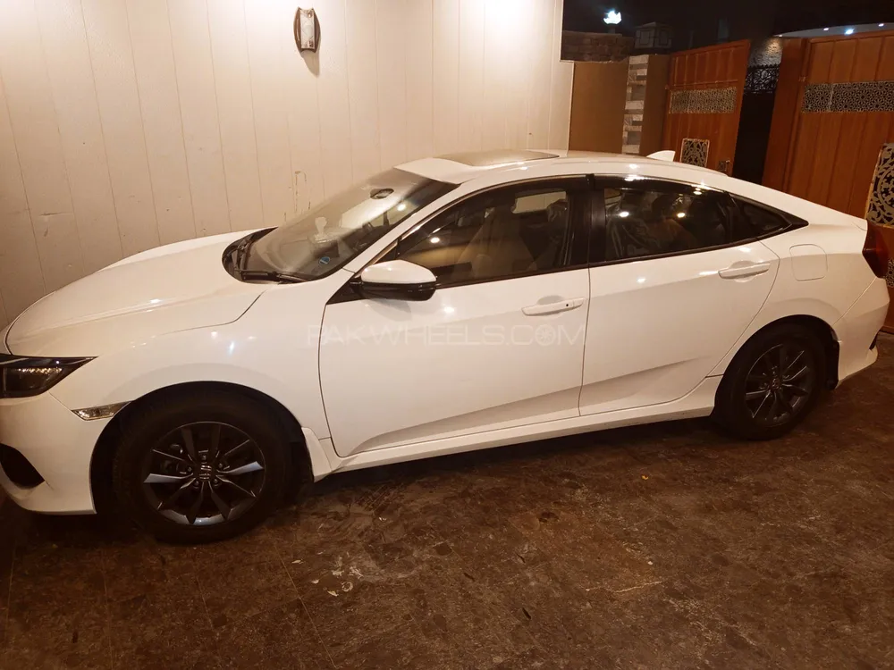 Honda Civic 2021 for Sale in Multan Honda Civic 2021 for Sale in Multan Image-4
