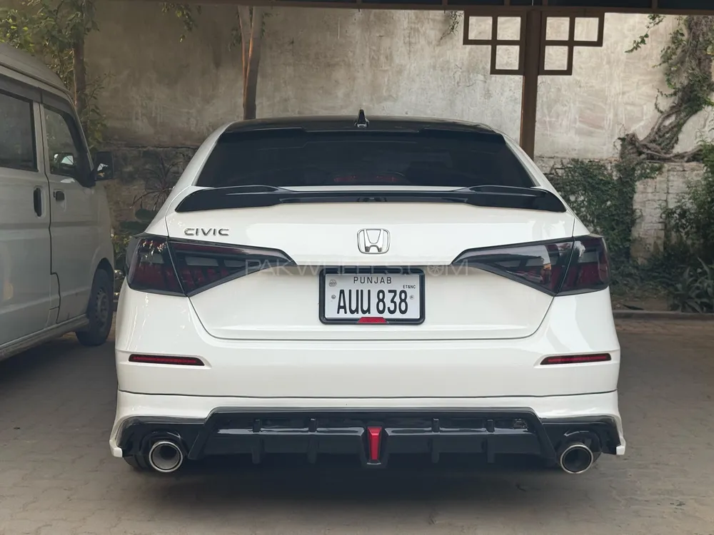 Honda Civic 2025 for Sale in Sialkot Honda Civic 2025 for Sale in Sialkot Image-4