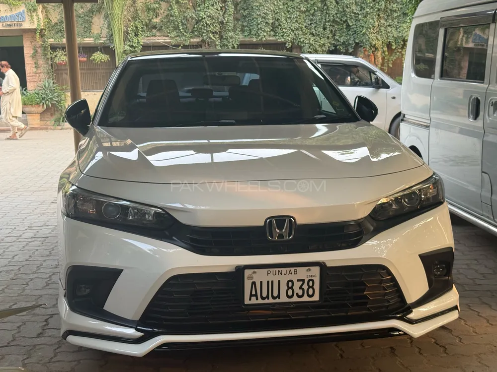 Honda Civic 2025 for Sale in Sialkot Honda Civic 2025 for Sale in Sialkot Image-5