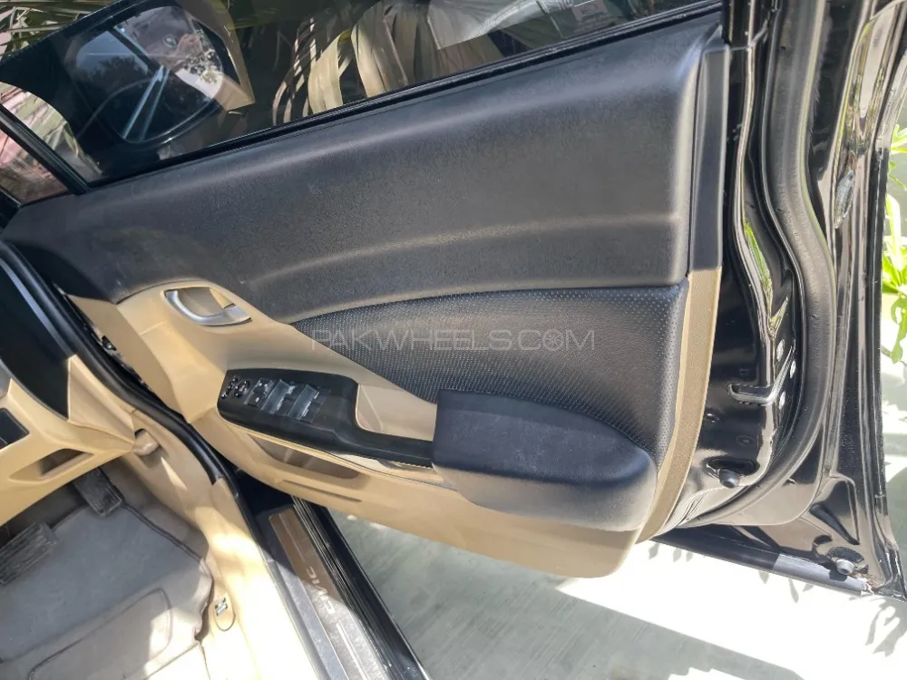 Honda Civic 2014 for Sale in Karachi Honda Civic 2014 for Sale in Karachi Image-7