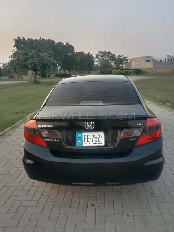 Honda Civic 2015 for Sale in Faisalabad Honda Civic 2015 for Sale in Faisalabad Image-5